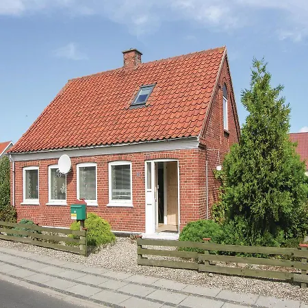 Three-bedroom Holiday In Holiday home *