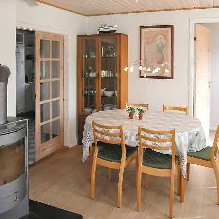Feriehus Three-bedroom Holiday In Bagenkop