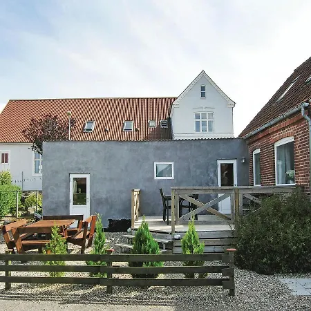 Three-bedroom Holiday In Holiday home