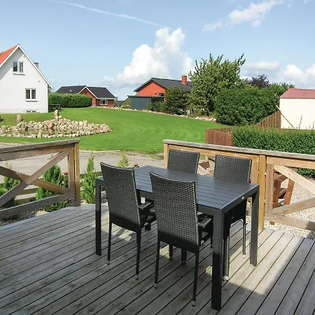 Three-bedroom Holiday In Holiday home